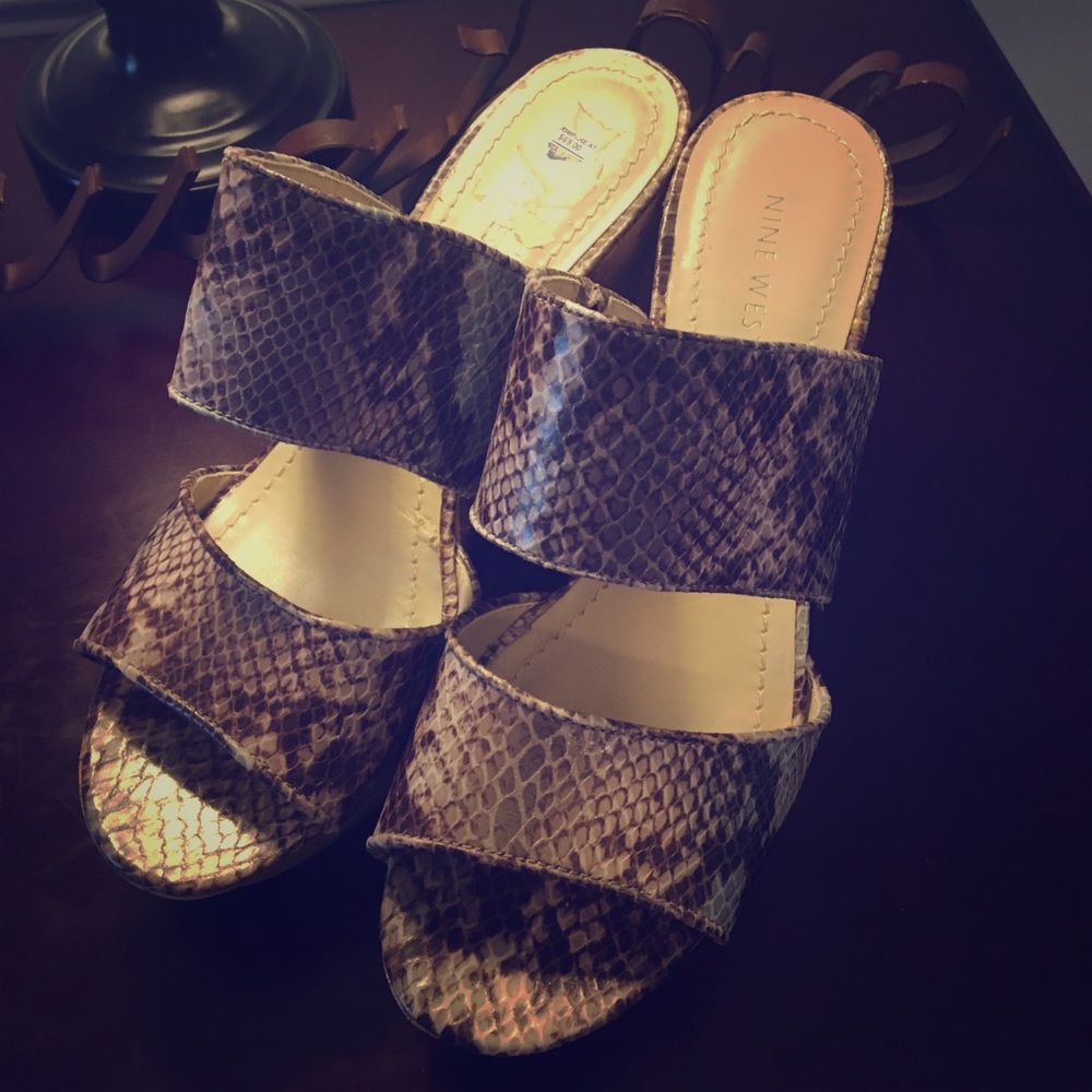 Nine West Snake Skin wedged sandals